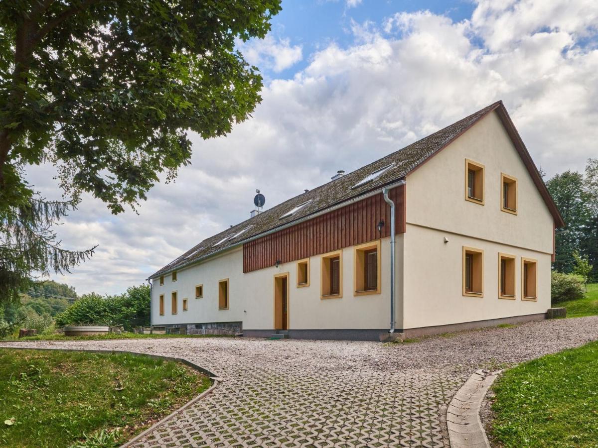 Holiday Home In Lampertice With Swimming Pool Eksteriør bilde