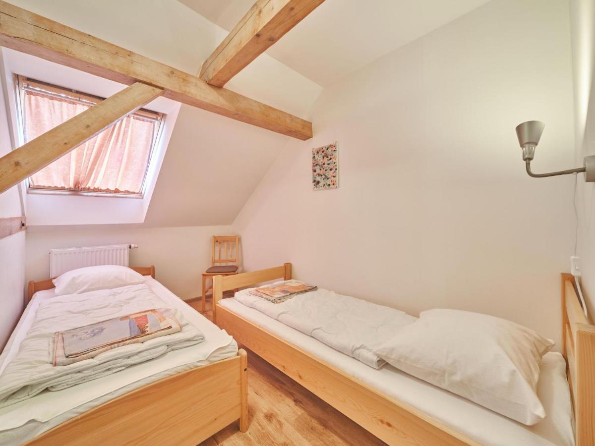 Holiday Home In Lampertice With Swimming Pool Eksteriør bilde