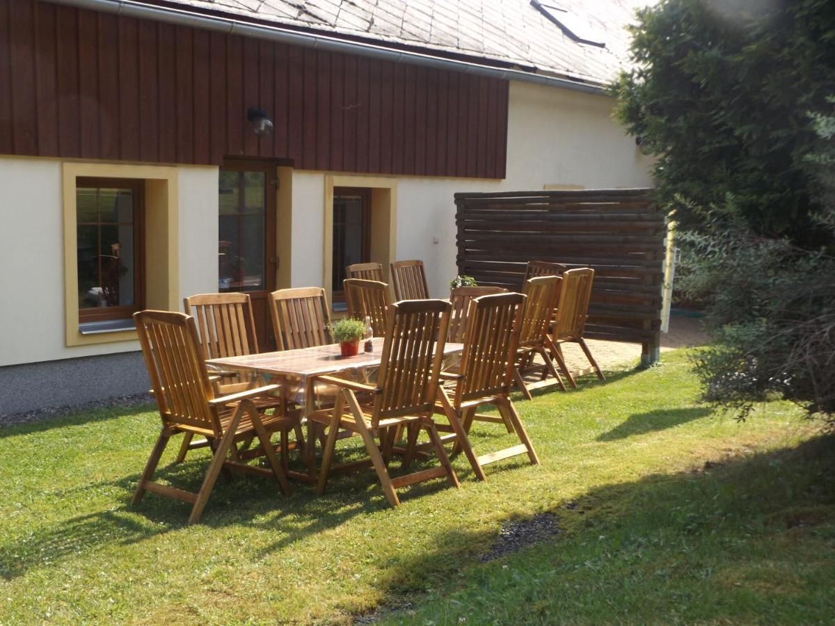 Holiday Home In Lampertice With Swimming Pool Eksteriør bilde